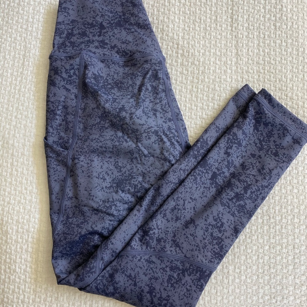 P’tula Blue Capri Leggings